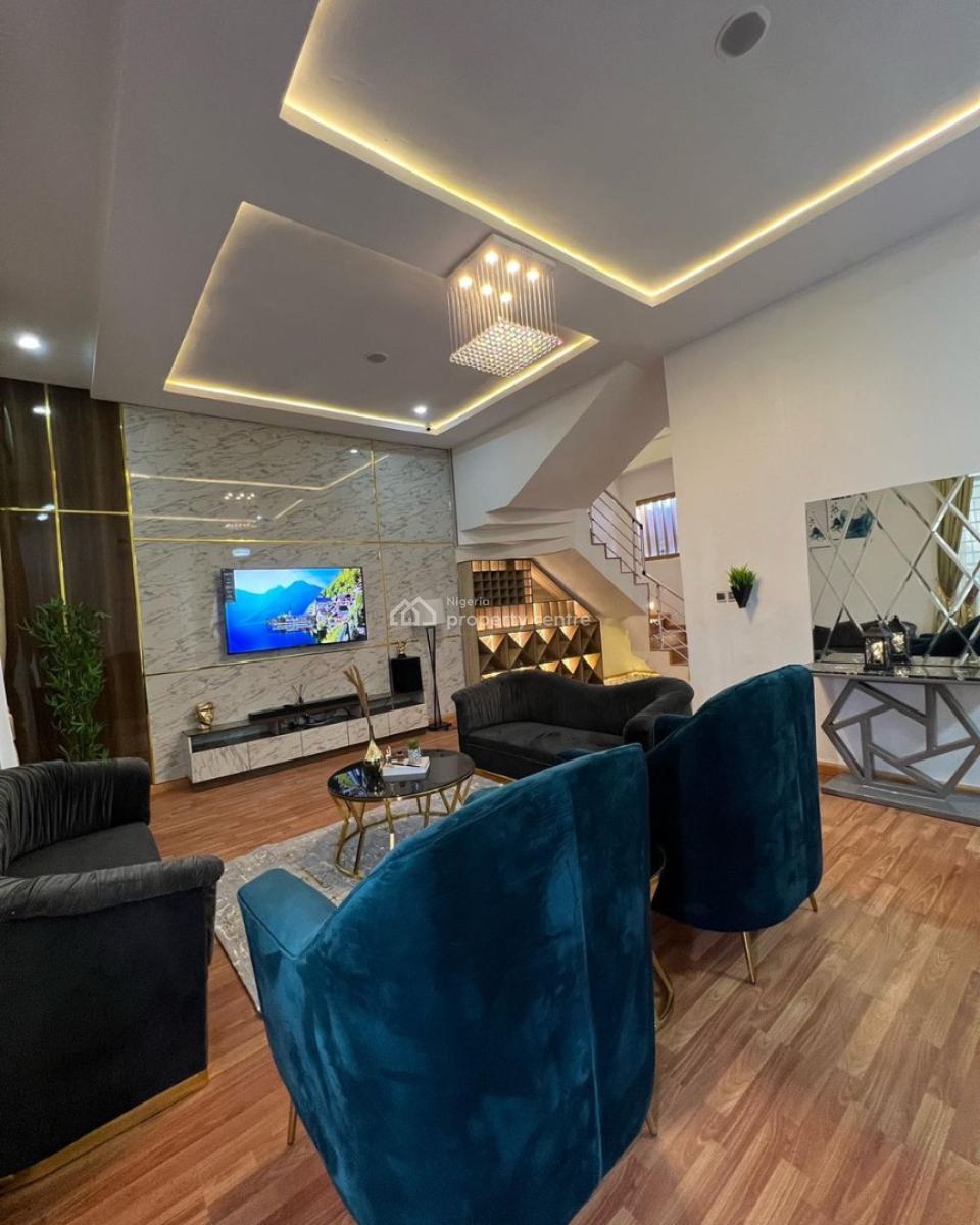 Elegant 4 Bedroom Apartment in a Beautiful Neighborhood, Chevron Drive ,, Lekki Phase 2, Lekki, Lagos, House Short Let