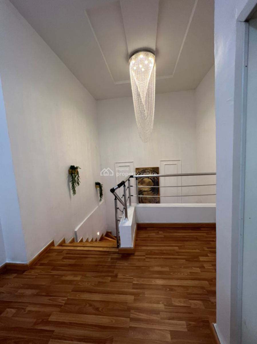 Elegant 4 Bedroom Apartment in a Beautiful Neighborhood, Chevron Drive ,, Lekki Phase 2, Lekki, Lagos, House Short Let