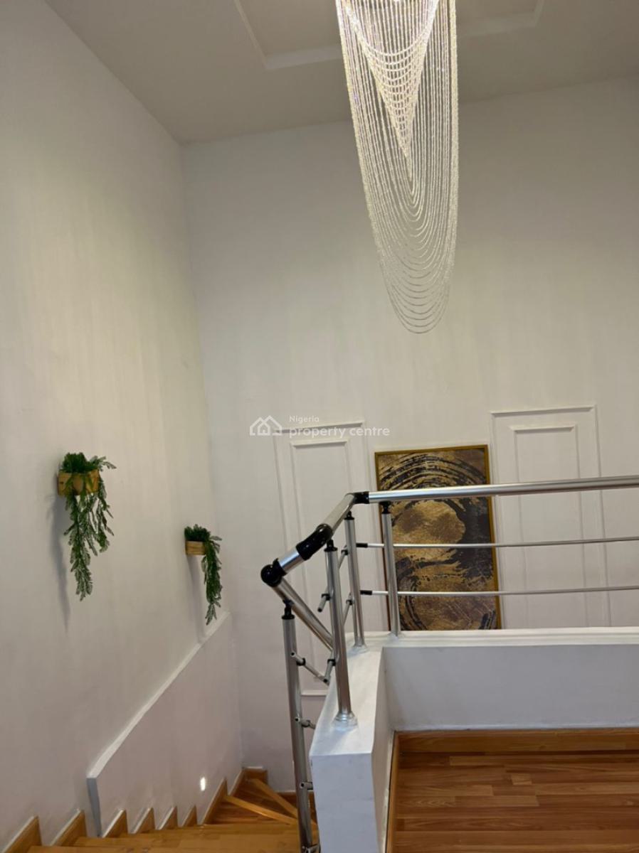 Elegant 4 Bedroom Apartment in a Beautiful Neighborhood, Chevron Drive ,, Lekki Phase 2, Lekki, Lagos, House Short Let