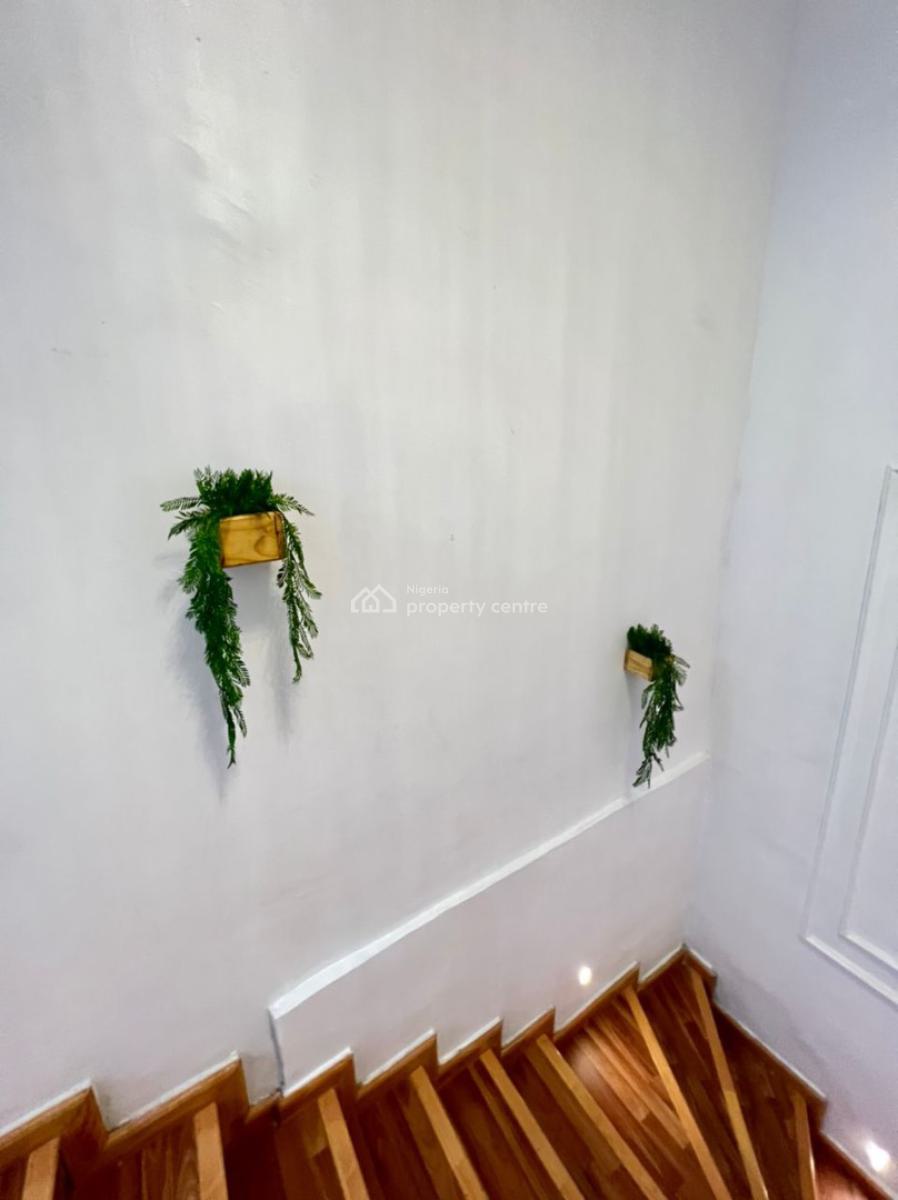 Elegant 4 Bedroom Apartment in a Beautiful Neighborhood, Chevron Drive ,, Lekki Phase 2, Lekki, Lagos, House Short Let