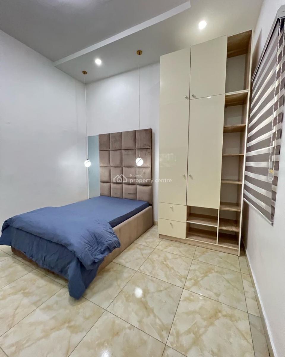 Elegant 4 Bedroom Apartment in a Beautiful Neighborhood, Chevron Drive ,, Lekki Phase 2, Lekki, Lagos, House Short Let