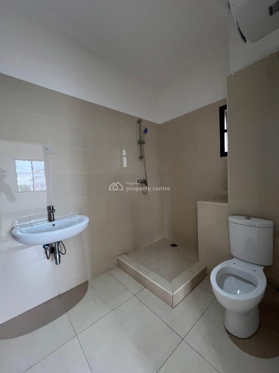 Spacious 3 Bedroom Apartment + Bq + 24 Hours Electricity, Ikate, Lekki, Lagos, Flat / Apartment for Rent