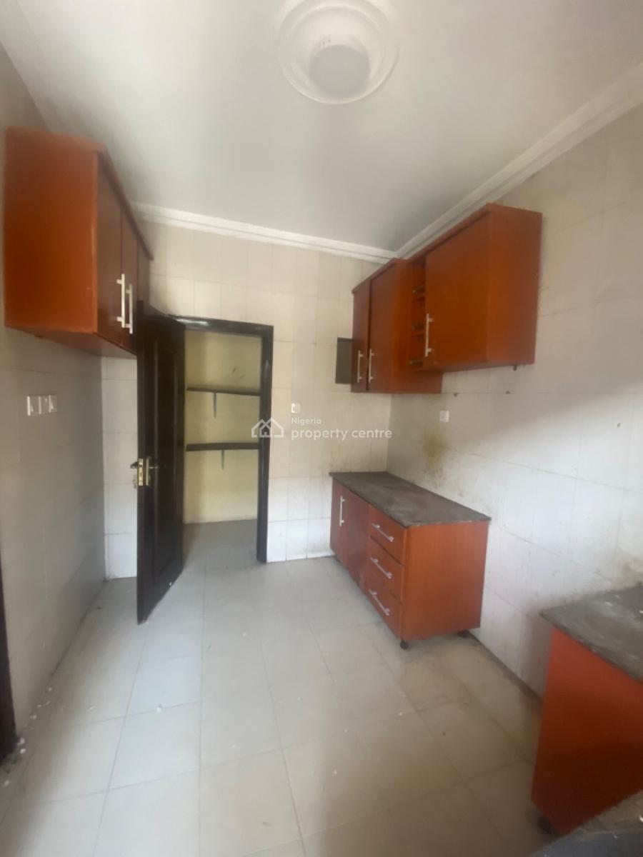 Well Maintained and Renovated 3 Bedroom Apartment, Mobil Road, Ajah, Lagos, Flat / Apartment for Rent