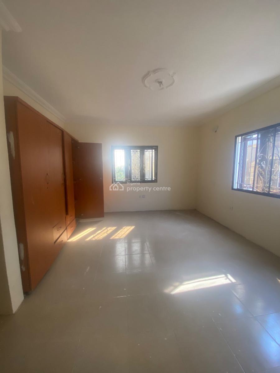 Well Maintained and Renovated 3 Bedroom Apartment, Mobil Road, Ajah, Lagos, Flat / Apartment for Rent