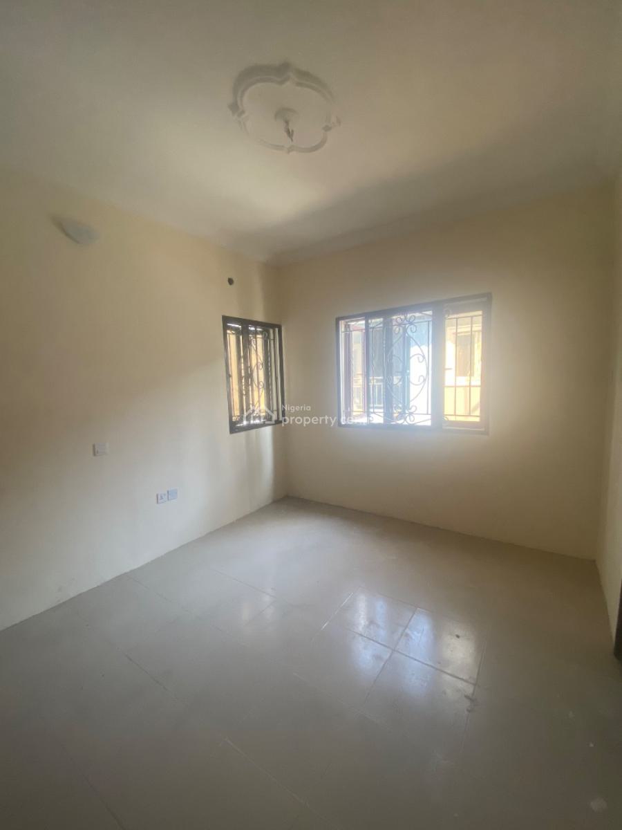 Well Maintained and Renovated 3 Bedroom Apartment, Mobil Road, Ajah, Lagos, Flat / Apartment for Rent