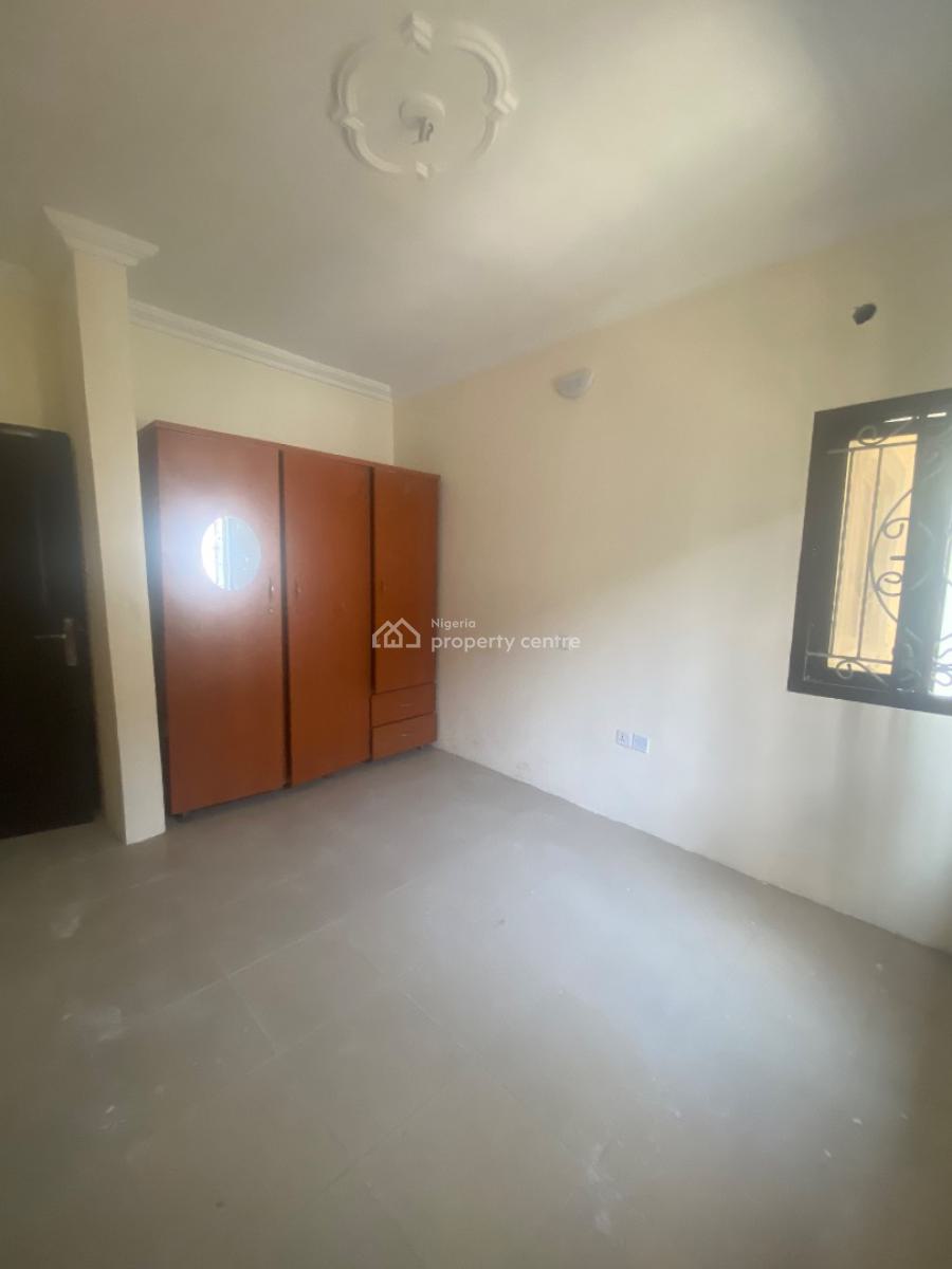 Well Maintained and Renovated 3 Bedroom Apartment, Mobil Road, Ajah, Lagos, Flat / Apartment for Rent