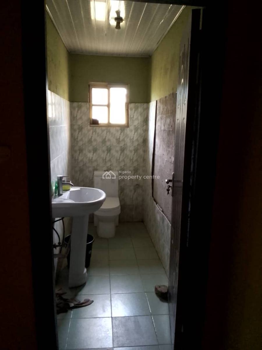 3 Bedrooms Bungalow, Wemabod Estate, Magboro, Ogun, Semi-detached Bungalow for Sale