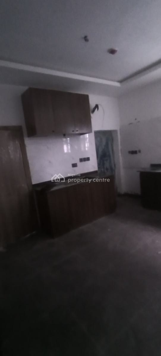 Luxury Beautiful Spacious 2 Bedroom Flat Very Massive with Bq, Ajiwe Bus Stop Ajah Besides Royal Garden, Before The Traffic 🚦 Light, Ajiwe, Ajah, Lagos, Flat / Apartment for Sale