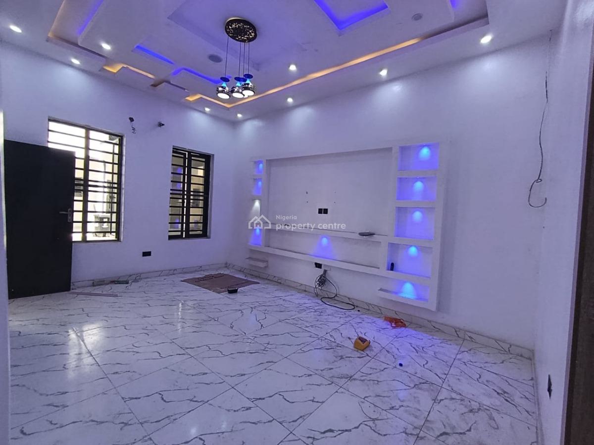 a Luxurious Standard Masterbed with Studio Kitchen, Ikota in a Seren Estate, Lekki, Lagos, Self Contain (single Rooms) for Rent