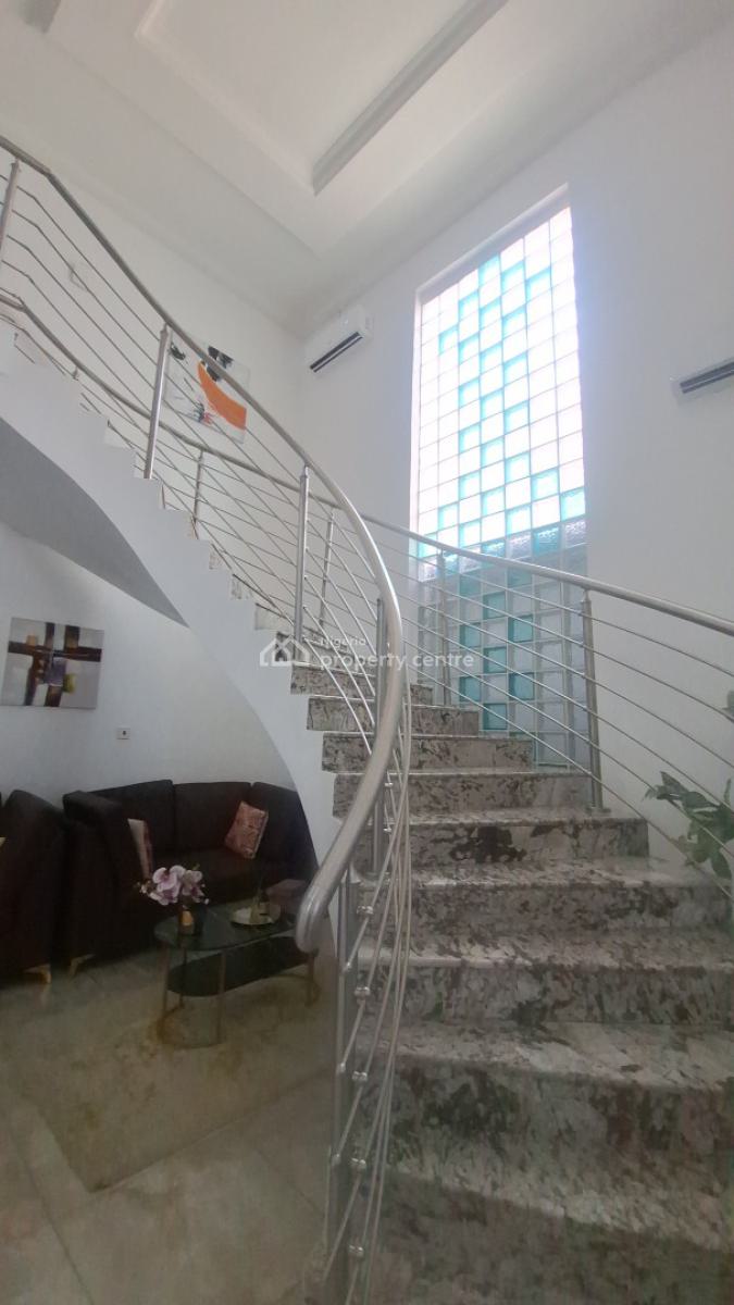 Renovated 10 Bedroom Duplex, Off Wole Olateju, Lekki Phase 1, Lekki, Lagos, House for Sale