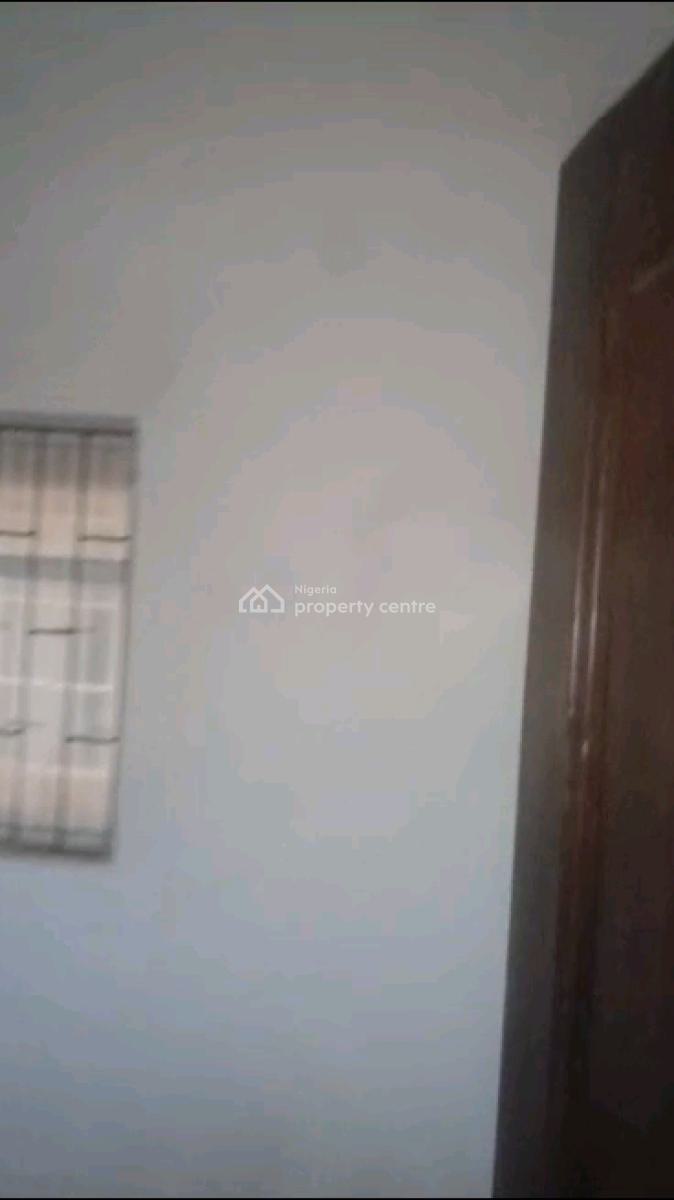 Standard N Executive  Mini Flat, Old Yaba Road, Adekunle, Yaba, Lagos, Mini Flat (room and Parlour) for Rent