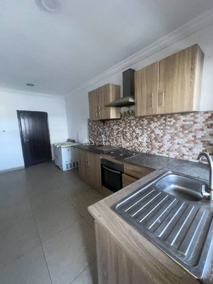 4-hour Light*  *3 Units of Spacious Cosy Bqs for Nt in a Serene Esta, Off Lekki Conservation By Chevron Toll Gate*   *rent 800k*  *service C, Lekki, Lagos, Self Contain (single Rooms) for Rent