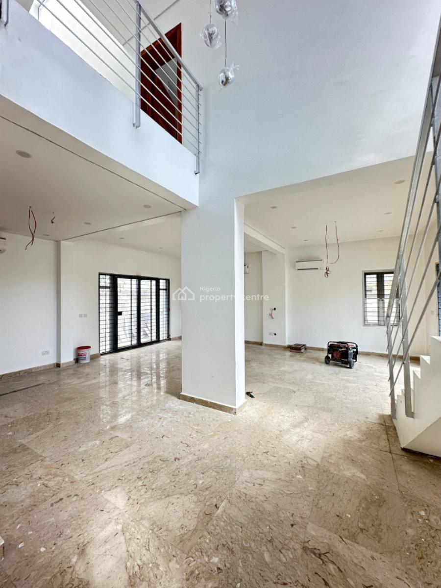 Elegantly 5bedroom Detached with Rooftop in a Well Secured Estate., Lekki Phase 1, Lekki, Lagos, Detached Duplex for Sale