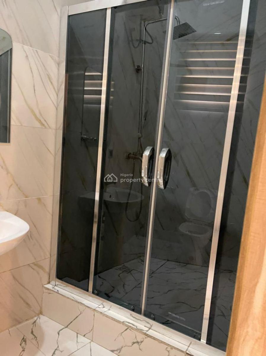 S & S Comfort, Rosebank Court Phase 4. Elder Nwuba Street. Off Orchid Road. Olugbroga, Ikota, Lekki, Lagos, Detached Duplex Short Let