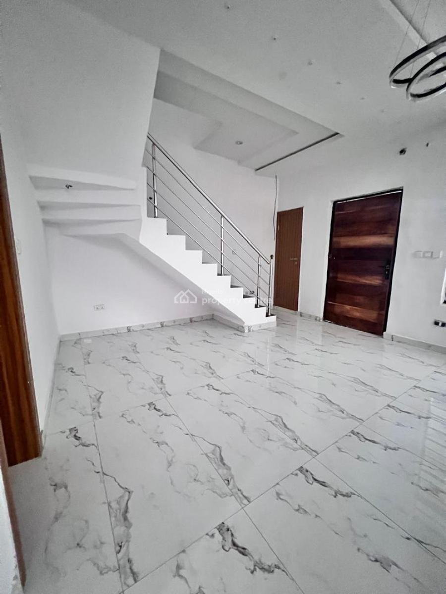 an Executive 3 Bedroom Terrace Duplex, Ikota Villa Estate...., Lekki, Lagos, Flat / Apartment for Rent