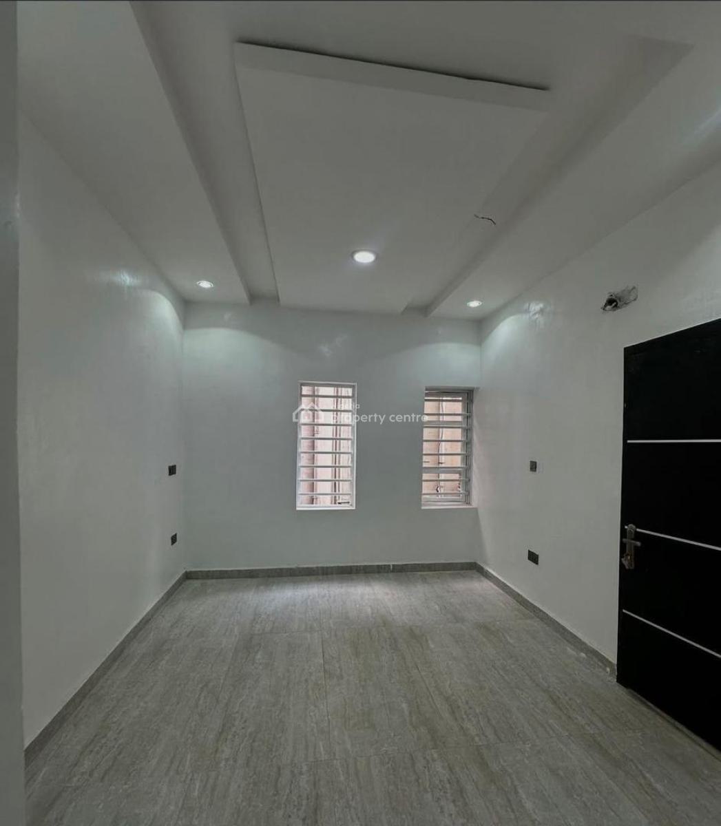 Beautiful 3 Bedroom Apartment in a Good Area, Ikeja, Lagos, Flat / Apartment for Sale