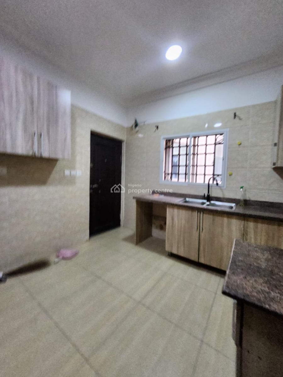 𝐁𝐄𝐀𝐔𝐓𝐈𝐅𝐔𝐋 & 𝐒𝐏𝐀𝐂𝐈𝐎𝐔𝐒 3 𝐁𝐄𝐃𝐑𝐎𝐎𝐌, Ikate Lekki Lagos, Lekki, Lagos, Flat / Apartment for Rent
