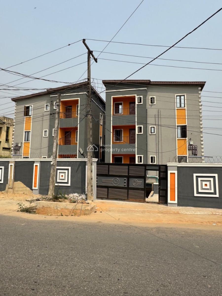 Astoundingly Built 3 Bedroom Apartment in a Prime Location, Astoundingly Built 3 Bedroom Apartment in a Prime Location, Soluyi, Gbagada, Lagos, Block of Flats for Sale