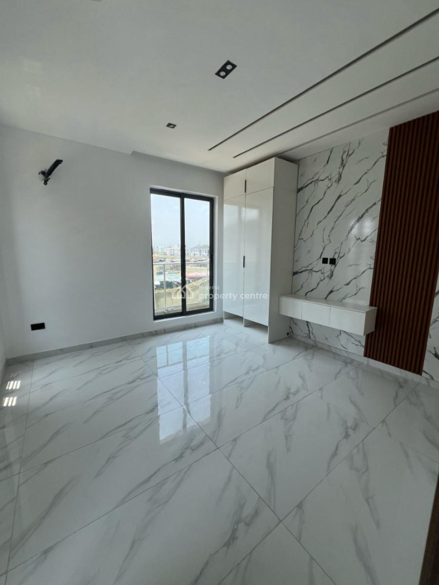 Spaciously Built 2 Bedroom Apartment in a Fast Appreciating Location, Ikate, Lekki, Lagos, Flat / Apartment for Sale