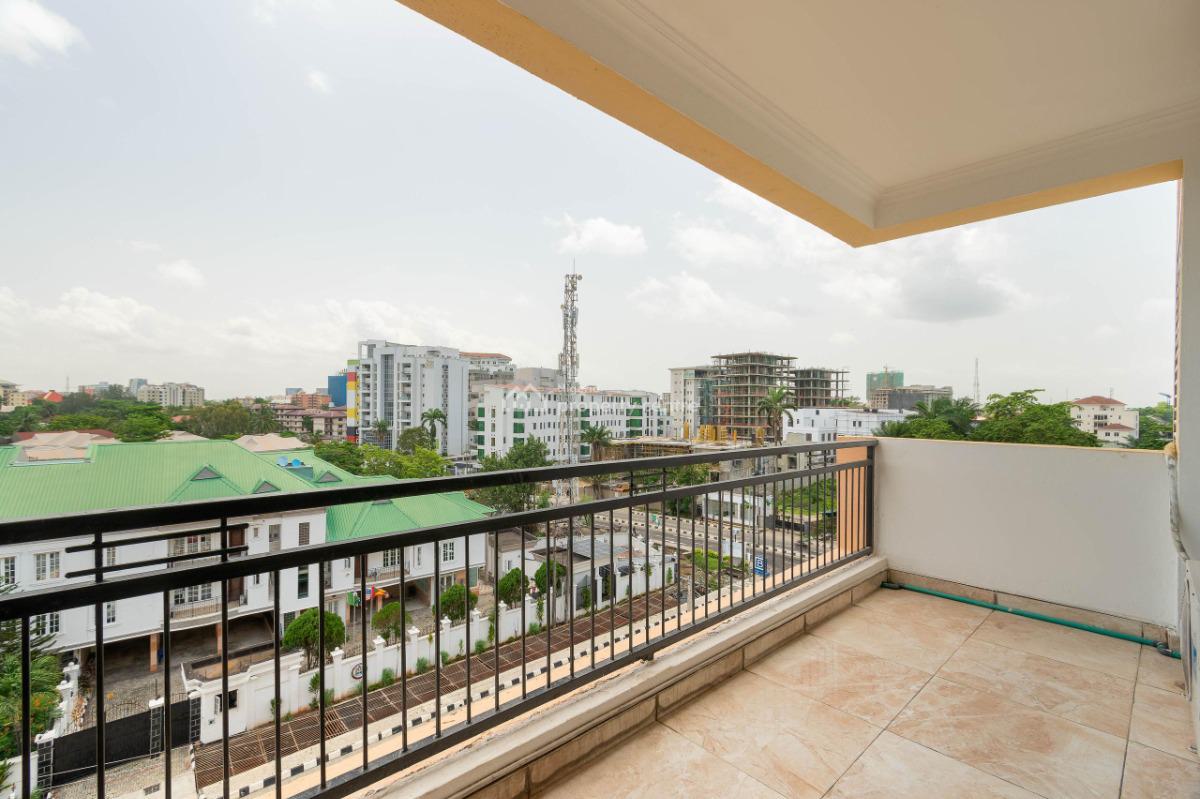 Luxurious 3 Bedroom Apartment, Bourdillion Road, Ikoyi, Lagos, Flat / Apartment Short Let