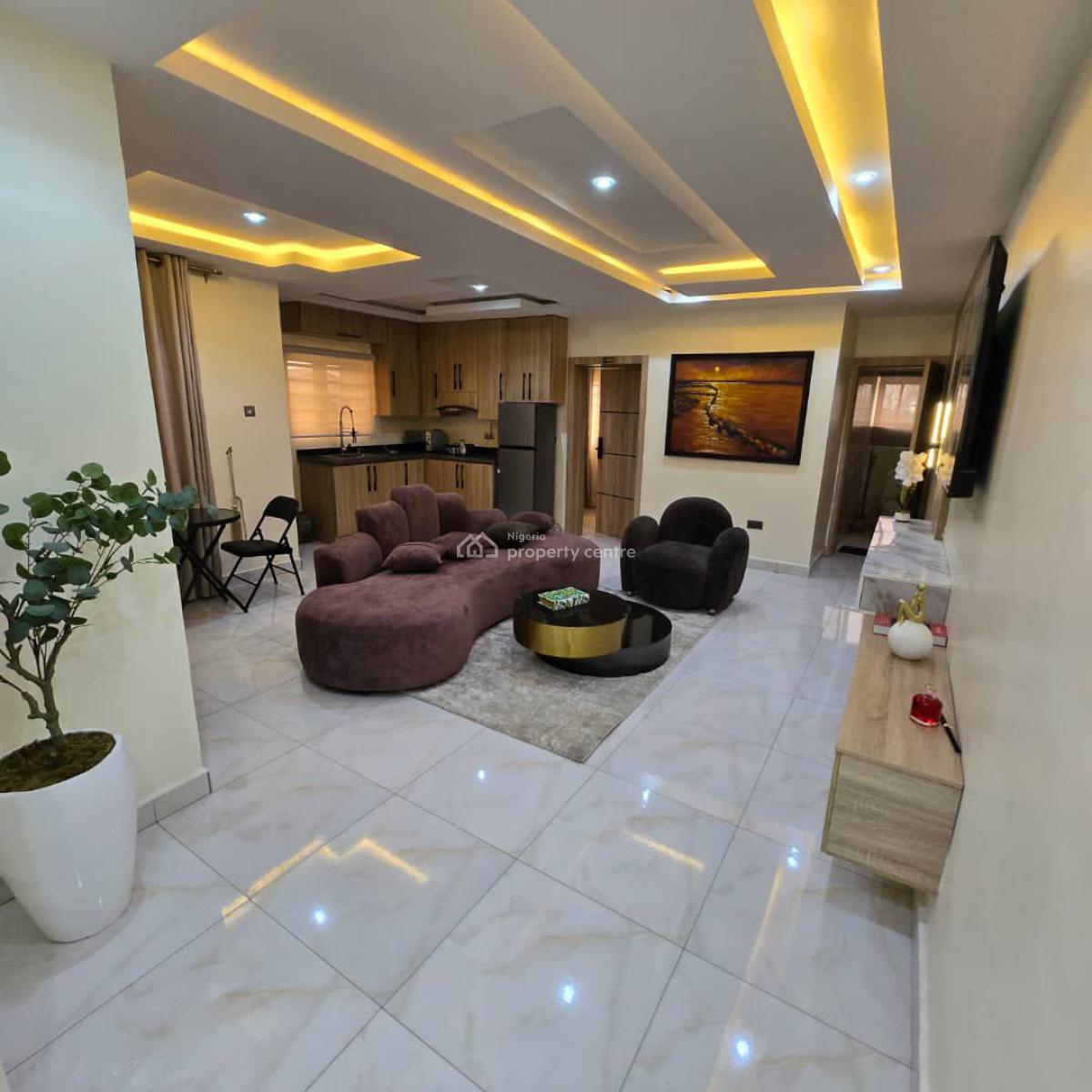 Cozy 1 and 2 Bedroom Apartment, Isolo, Lagos, Flat / Apartment Short Let