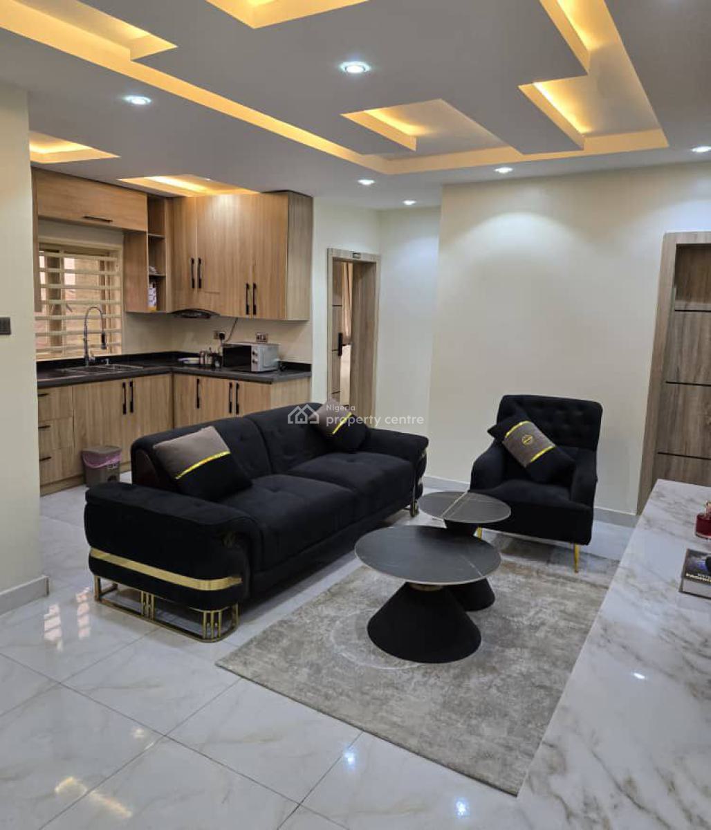 Cozy 1 and 2 Bedroom Apartment, Isolo, Lagos, Flat / Apartment Short Let