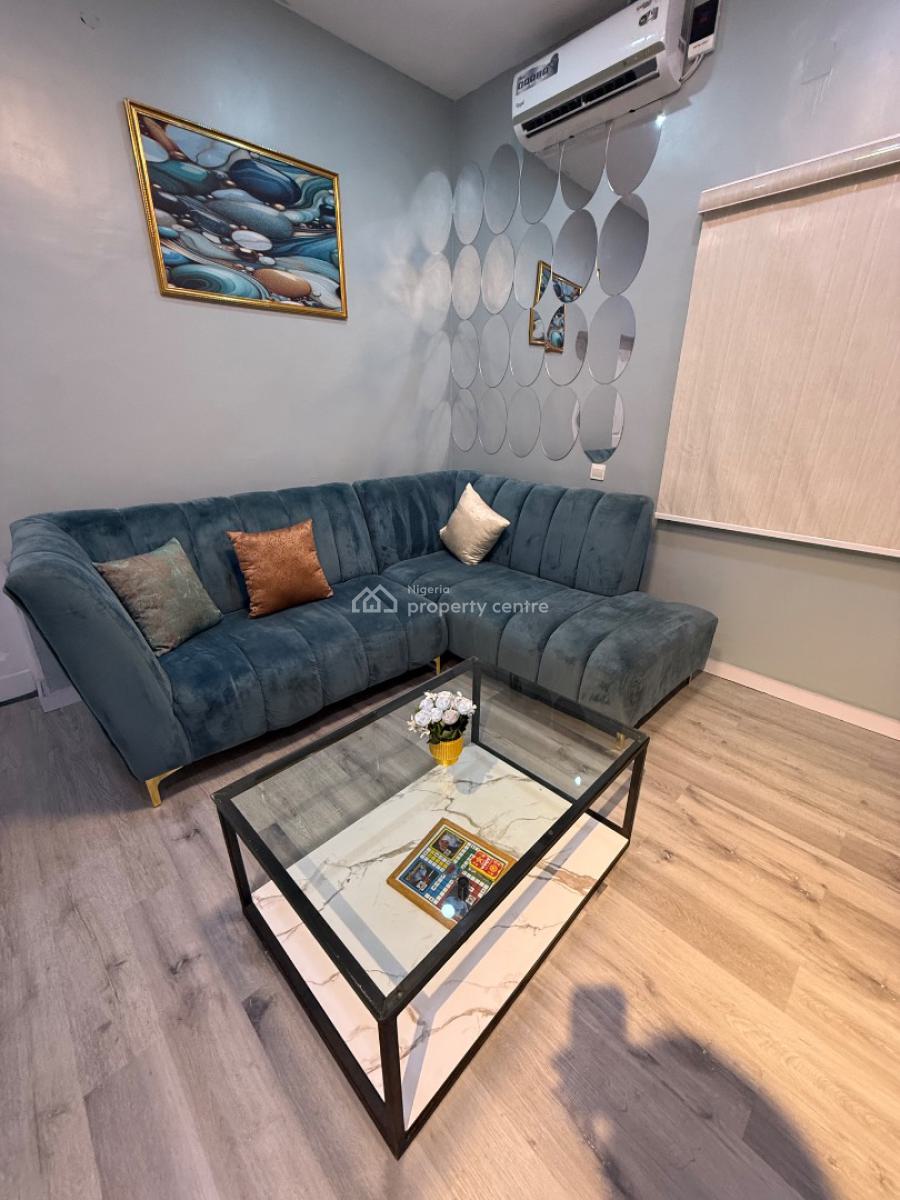1 King Bed &parlor 24/7 Ac Wifi Netflix, Taiwo Ishola Street, Lekki Phase 1, Lekki, Lagos, Mini Flat (room and Parlour) Short Let