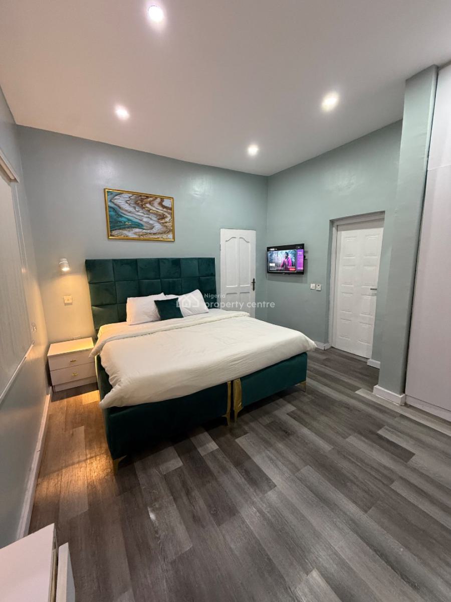 1 King Bed &parlor 24/7 Ac Wifi Netflix, Taiwo Ishola Street, Lekki Phase 1, Lekki, Lagos, Mini Flat (room and Parlour) Short Let