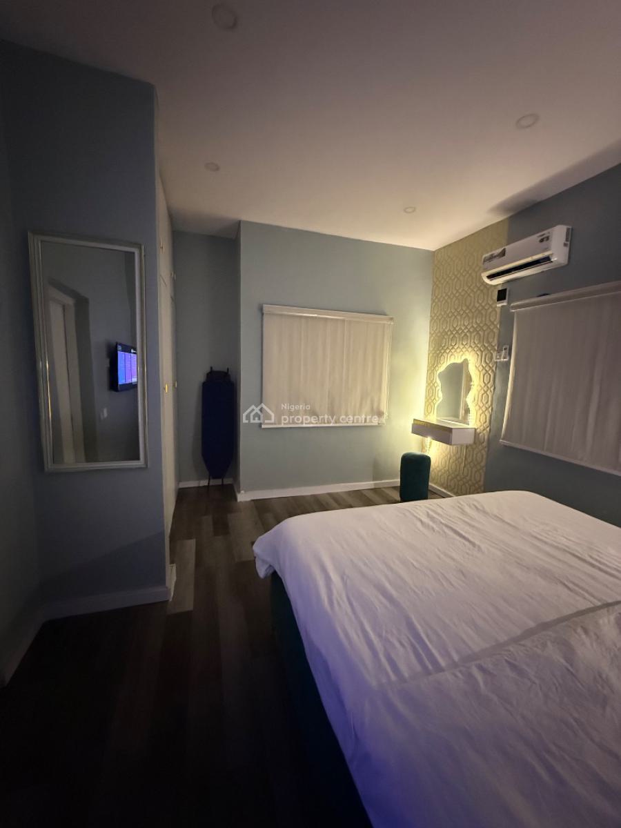 1 King Bed &parlor 24/7 Ac Wifi Netflix, Taiwo Ishola Street, Lekki Phase 1, Lekki, Lagos, Mini Flat (room and Parlour) Short Let