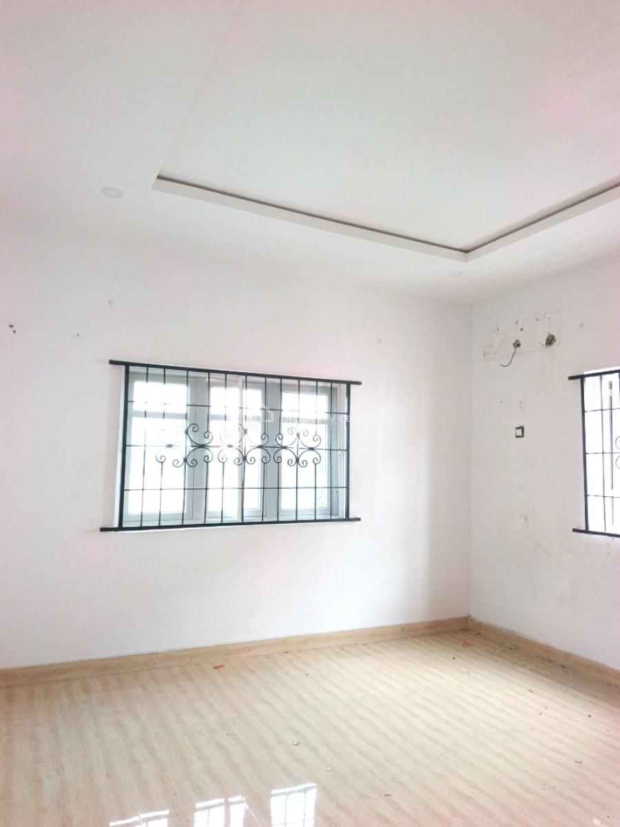 Smart Spacious Conducive 2 Bedrooms Apartment Upstairs, in Estate Within Abraham Adesanya Axis, Ajah Lagos., Ajah, Lagos, Flat / Apartment for Rent