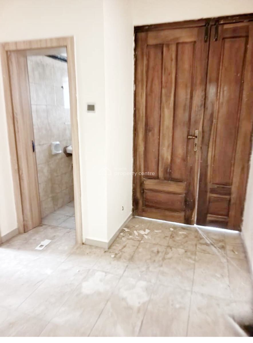 a Well Maintained Spacious 2 Bedroom Flat, Omole Phase 1, Ikeja, Lagos, Flat / Apartment for Rent