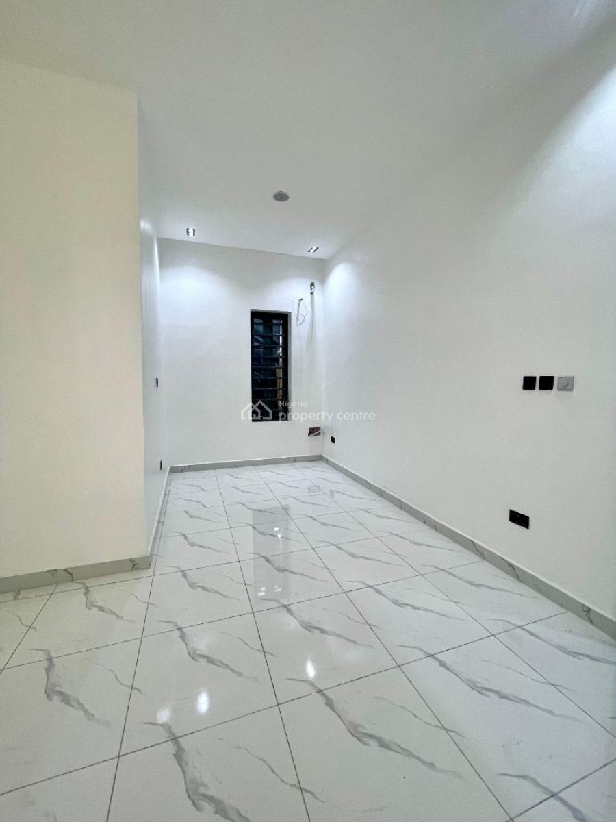 Modestly Finished 4 Bed Semi- Detached Duplex with Bq, Ikota, Lekki, Lagos, Semi-detached Duplex for Sale