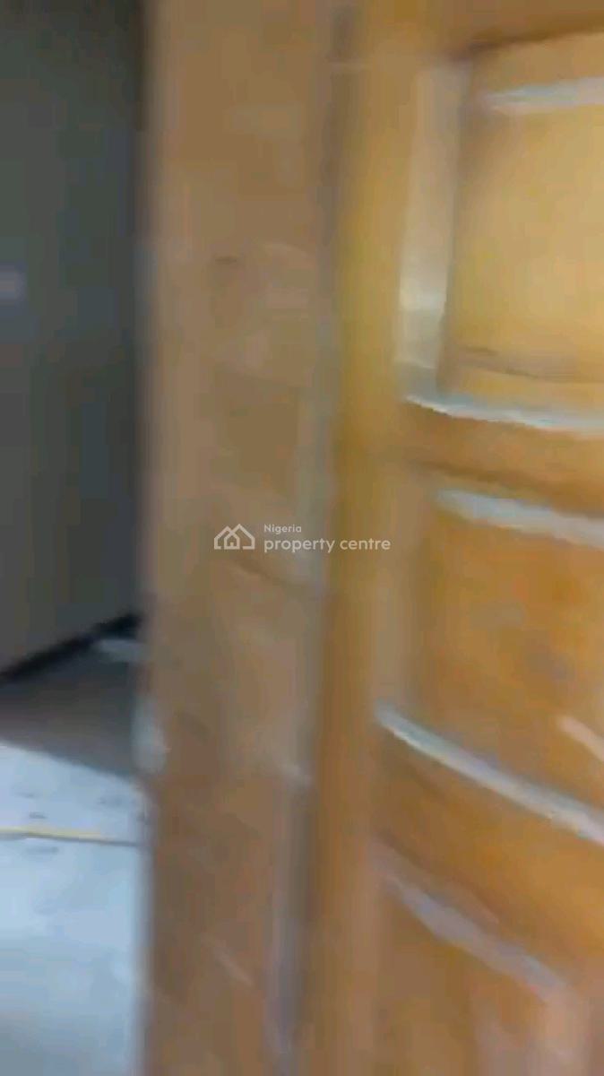 a Newly Renovated, Very Spacious and Decent 2units of 3bedroom, Oyadiran Estate, Sabo, Yaba, Lagos, Flat / Apartment for Rent