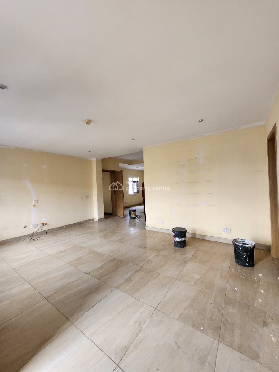 𝐌𝐀𝐈𝐍𝐓𝐀𝐈𝐍𝐄𝐃 4 𝐁𝐄𝐃𝐑𝐎𝐎𝐌 𝐓𝐄𝐑𝐑𝐀𝐂𝐄 𝐃𝐔𝐏𝐋𝐄𝐗, Ologolo, Lekki, Ologolo, Lekki, Lagos, Terraced Duplex for Rent