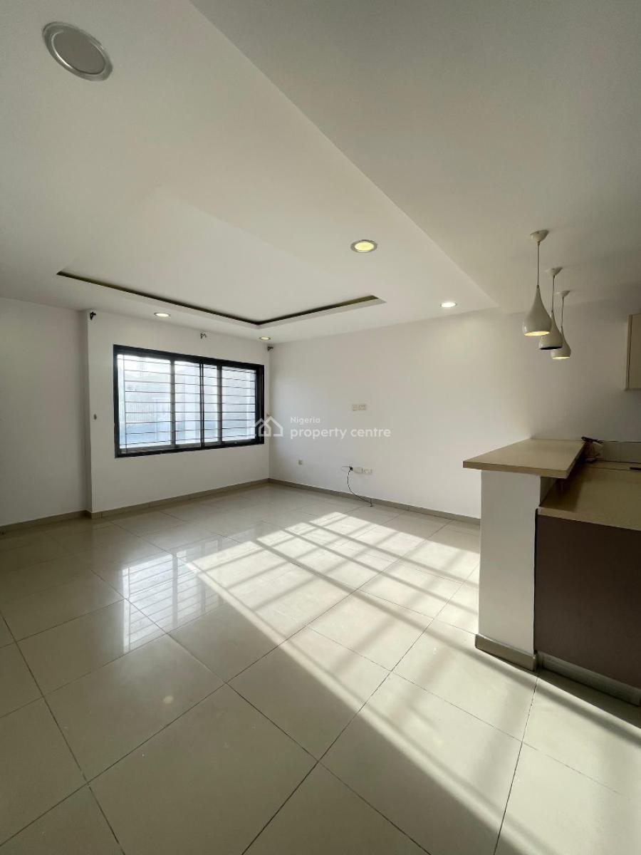 Beautiful 2 Bedroom Apartment with Bq, Osapa London, Osapa, Lekki, Lagos, Block of Flats for Sale