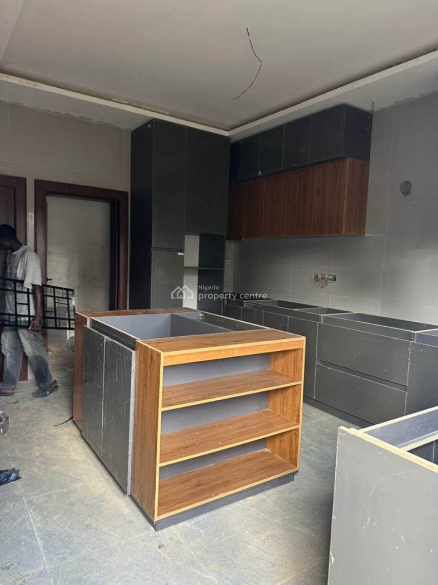 Luxury 5 Bedroom with Bq and a Gatehouse, Garki, Garki, Abuja, Terraced Duplex for Sale
