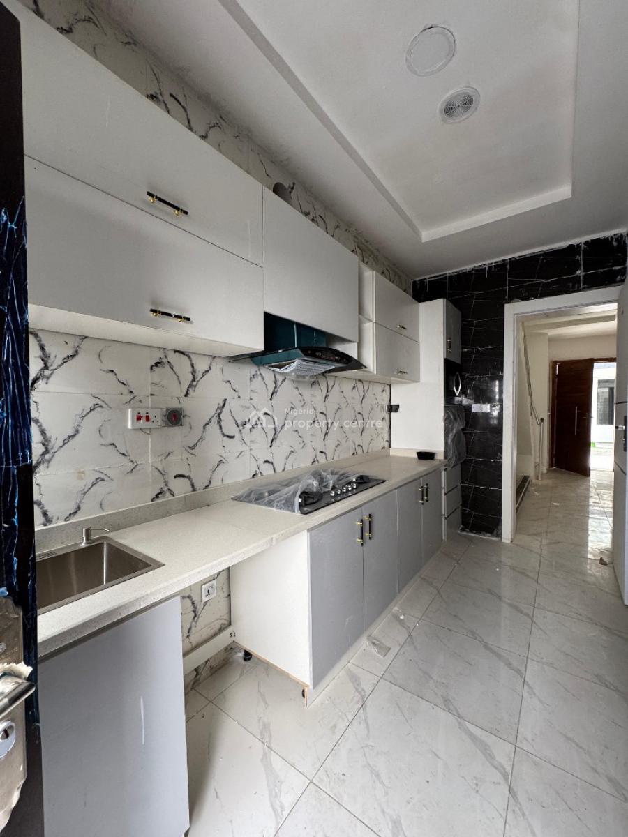 Classy  Spacious 3 Bedroom Duplex, Ikota, Lekki, Lagos, Terraced Duplex for Sale