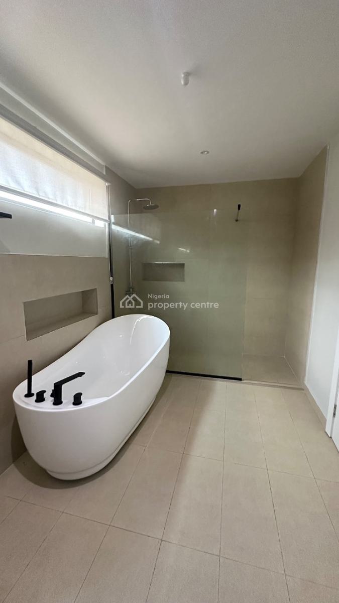 a Brand New  Automated 5bdr  Detached Duplex + Bq + Pool, Prominent Estate in, Lekki Phase 1, Lekki, Lagos, Detached Duplex for Sale