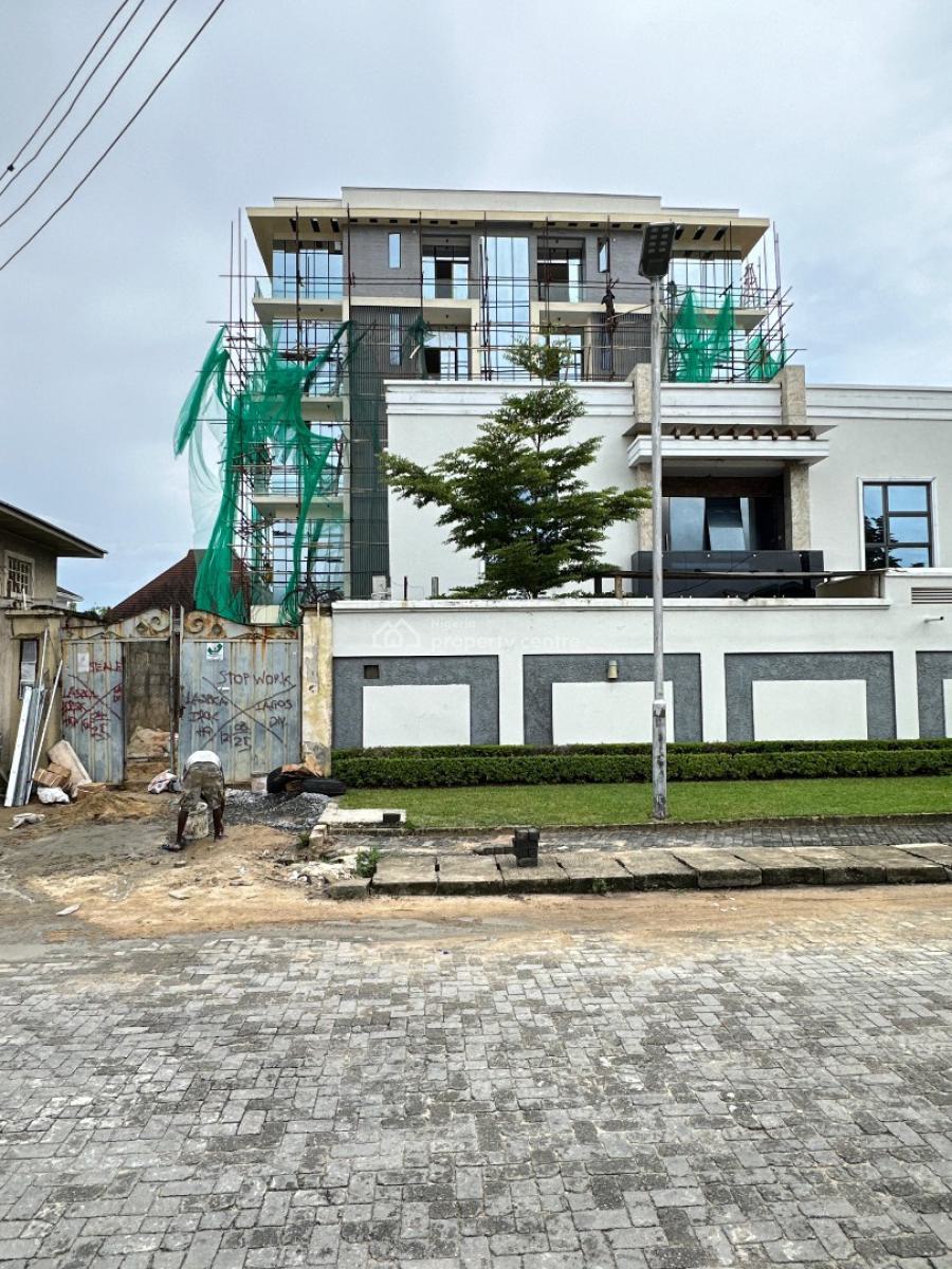 Aesthetically Pleasing 3bedroom Apartment with Pool, Lekki Phase 1, Lekki, Lagos, Flat / Apartment for Sale