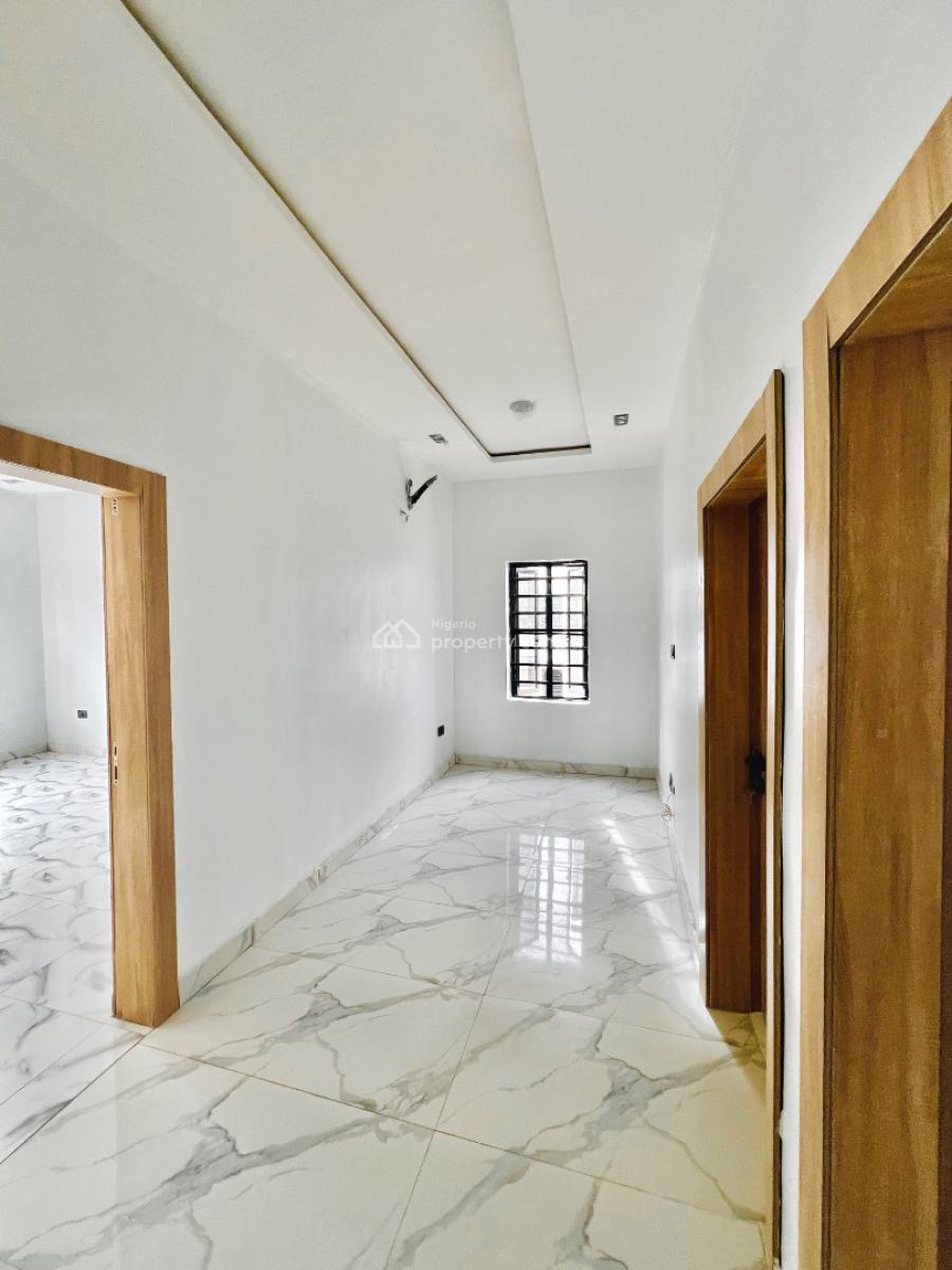 Dream Family Home with En-suite Bedrooms, Ikota, Lekki, Lagos, Terraced Duplex for Sale