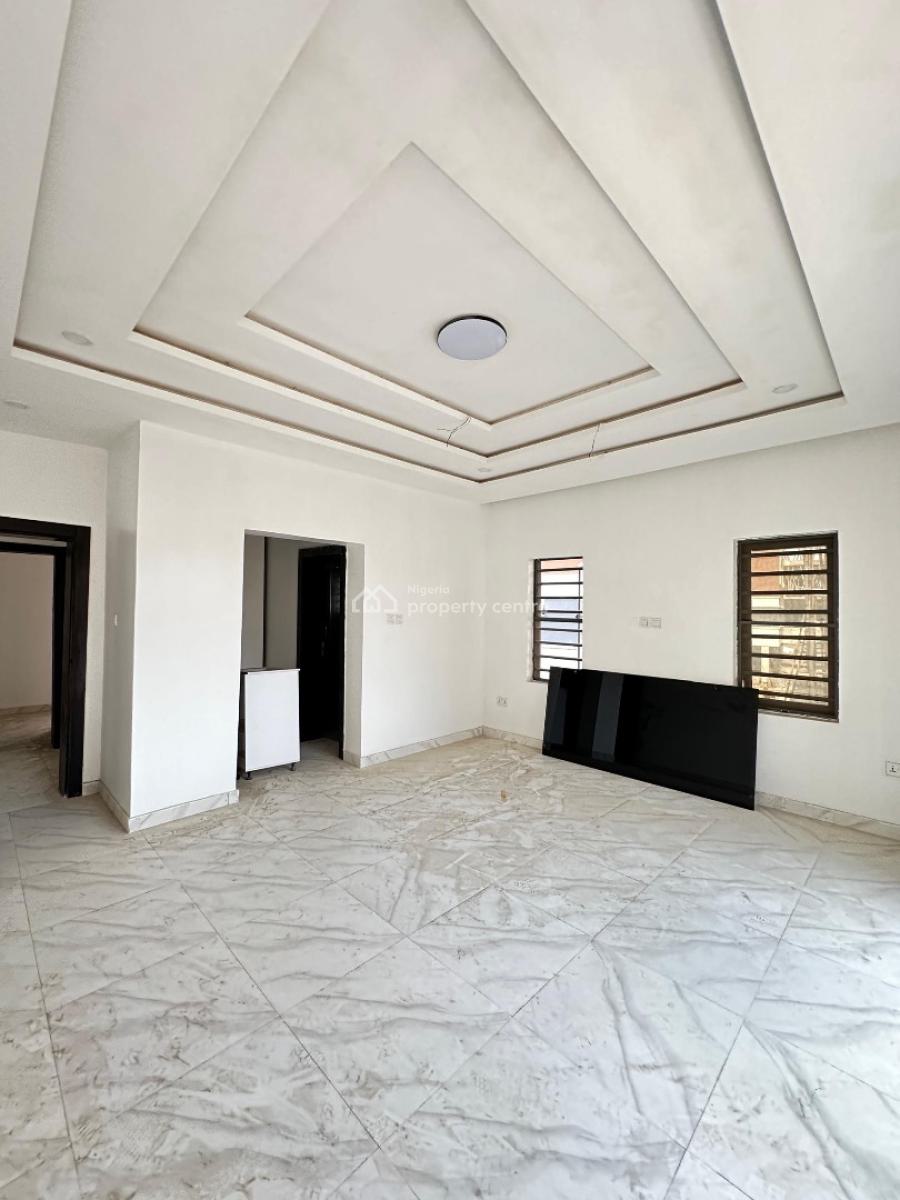 Exquisitely Built 2 Bedroom Apartment with Spacious Bq, Lekki Phase 1, Lekki, Lagos, House for Sale