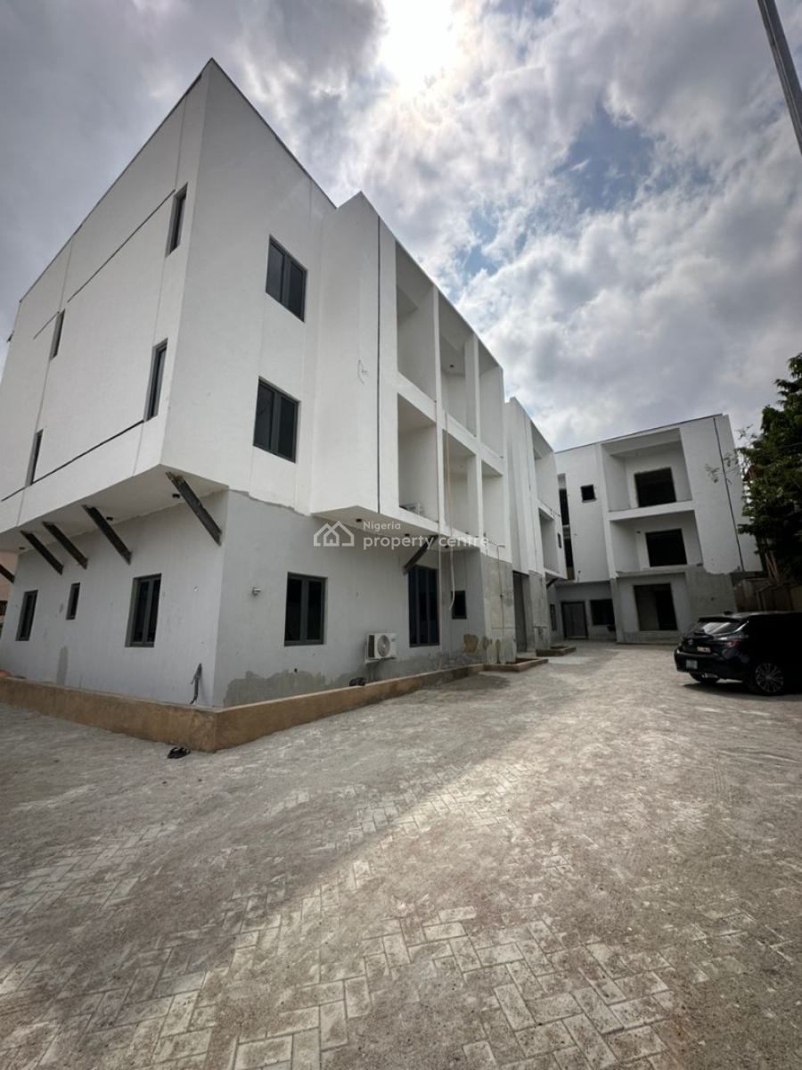Massive 4 Bedroom Terrace Duplex, Family Lounge & a Store, Mabushi, Abuja, Terraced Duplex for Sale