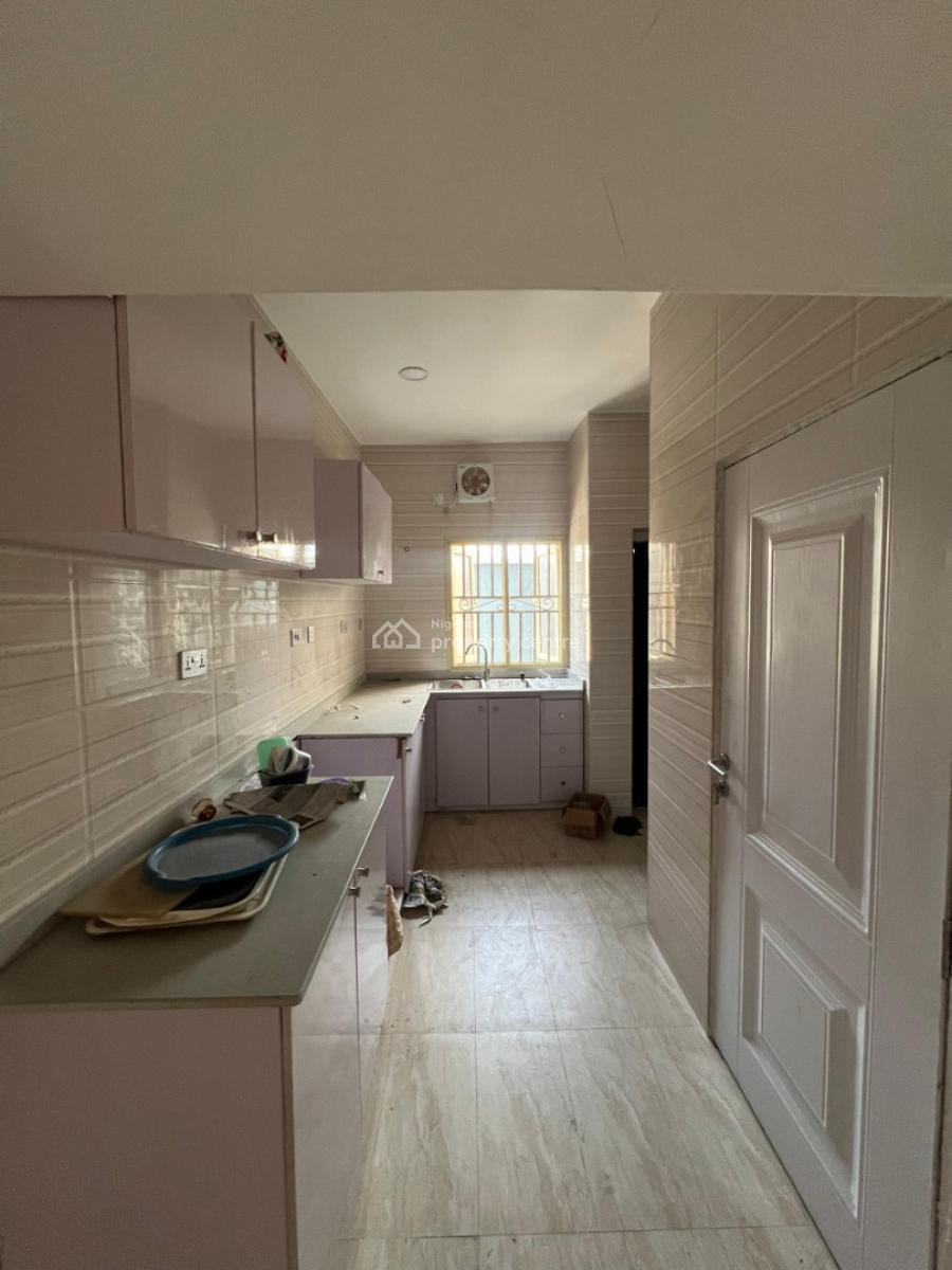 Newly Built 4-bedroom Terrace Duplex with Excellent Facilities, Ikota, Lekki, Lagos, Terraced Duplex for Rent