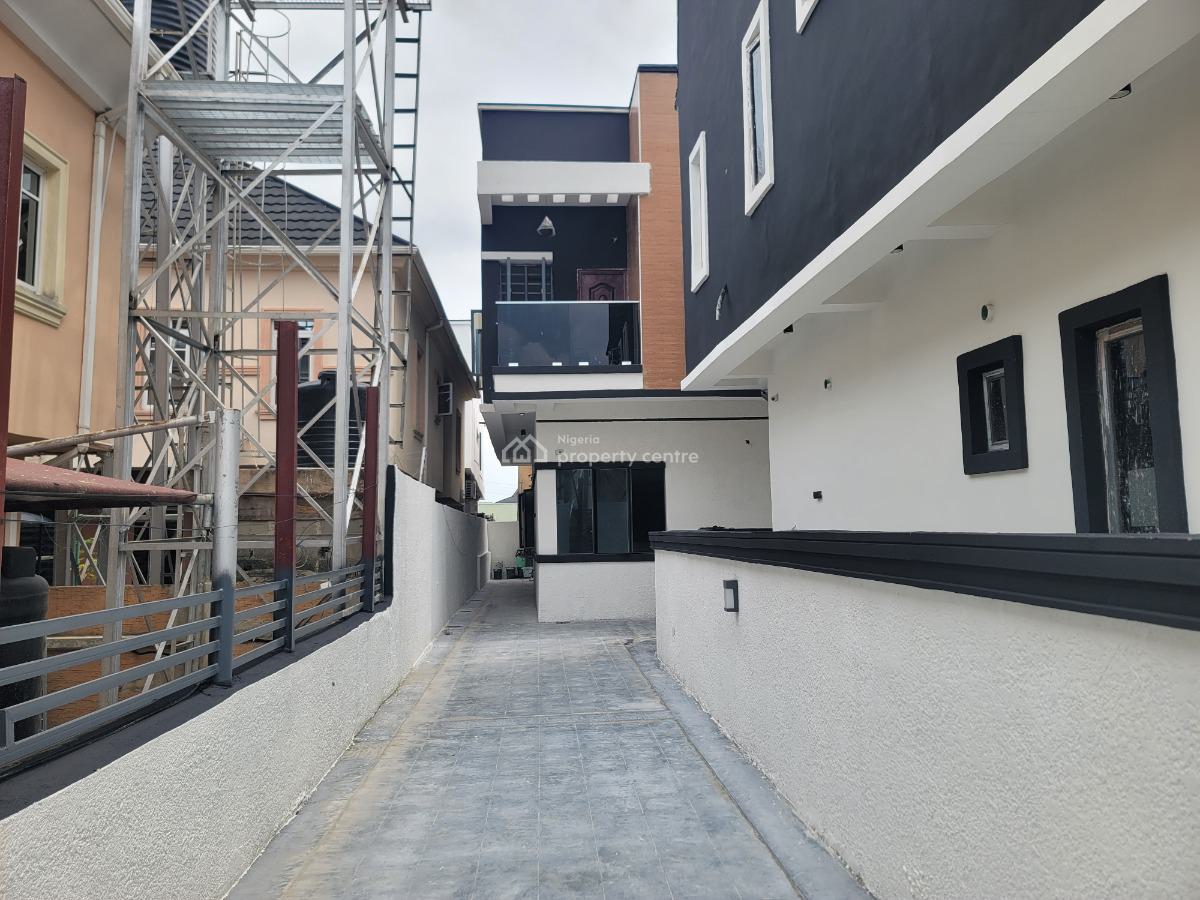 Superb 4 Bedroom Semi-detached Duplex with Bq, Chevron, Lekki, Lagos, Semi-detached Duplex for Sale