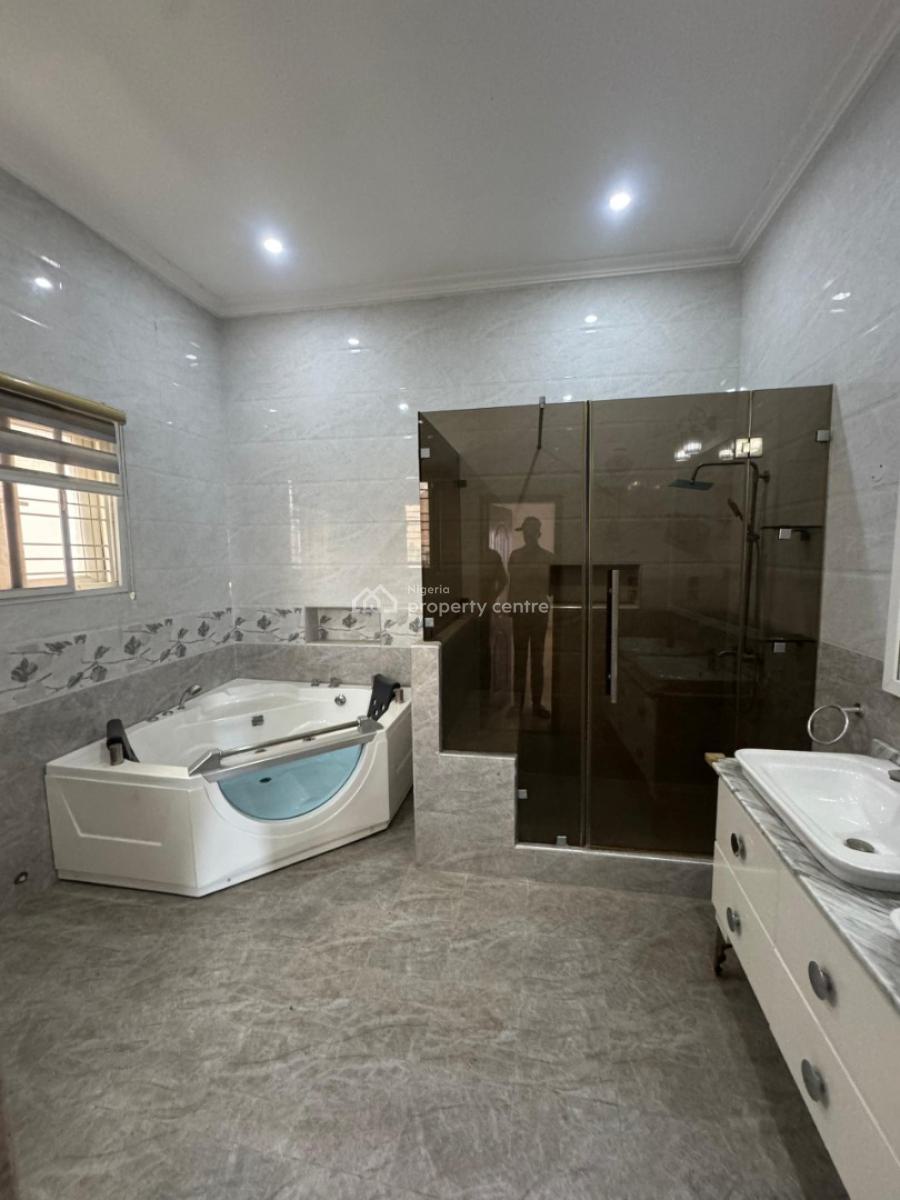 Exquisitely 5 Bedroom Detached Rooftop and Bq in a Secured Estate, Osapa, Lekki, Lagos, Detached Duplex for Sale