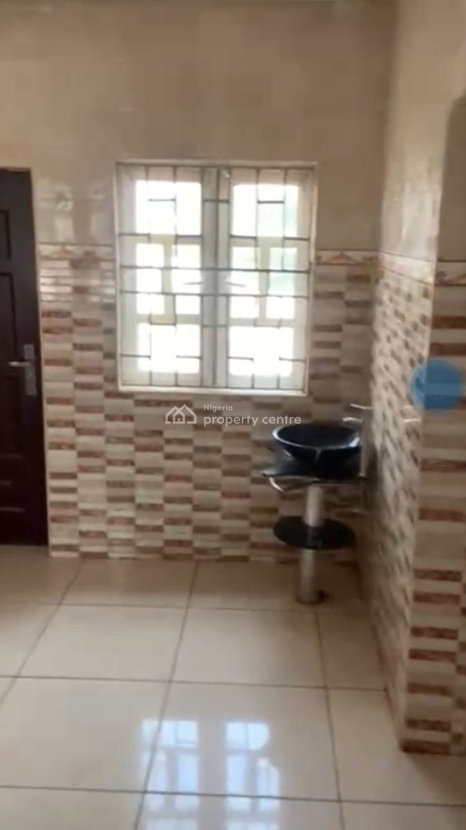 Standard 3 Bedrooms Flat, Keystone Bank, Kubwa, Abuja, Flat / Apartment for Rent
