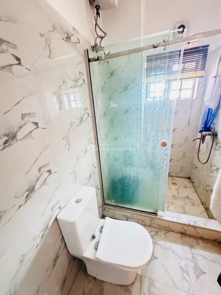 Fully Serviced Two Bedroom Apartment, Green Bay Mobil Road, Ilaje, Ajah, Lagos, Flat / Apartment for Rent