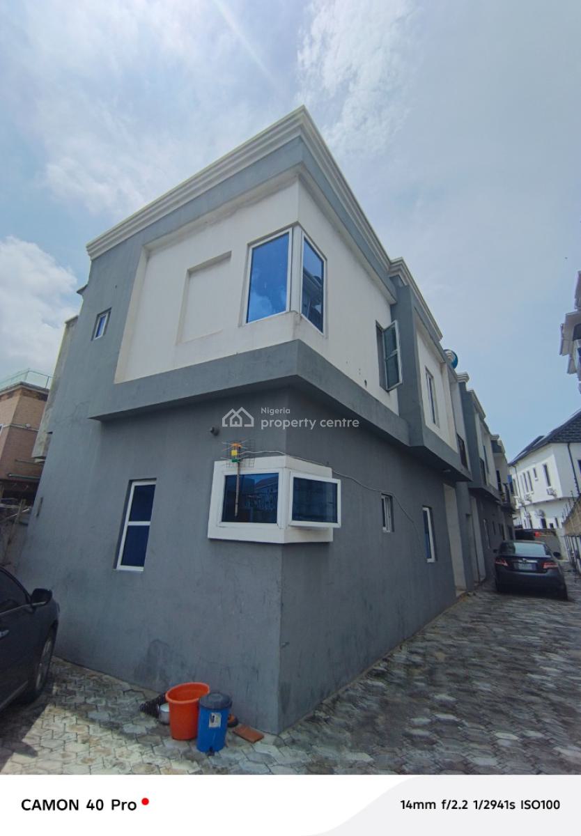 Standard Mini Glat with Guest Toilet, Osapa London By Zenith Bank Road, Osapa, Lekki, Lagos, Mini Flat (room and Parlour) for Rent