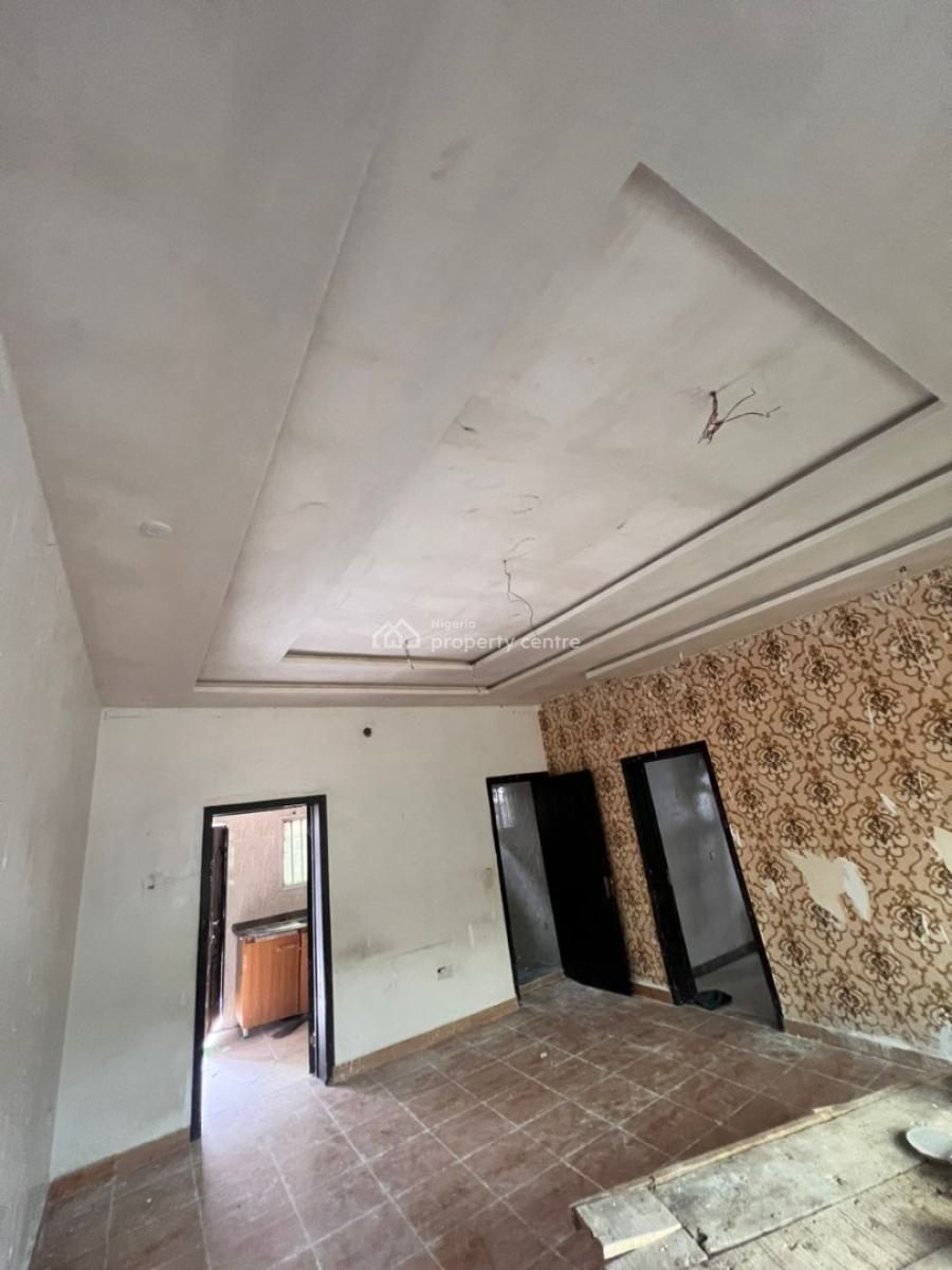 Newly Renovated 2 Bedroom Flat, Off Orchid Road, Lekki, Lagos, Flat / Apartment for Rent