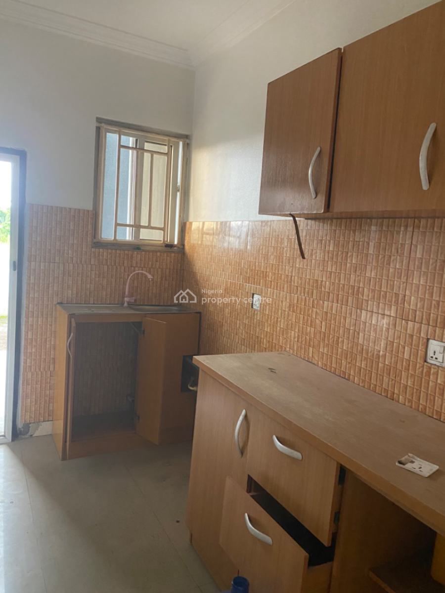 Specious 2 Bedroom Flat, Royal Garden Estate, Ajah, Lagos, Flat / Apartment for Rent